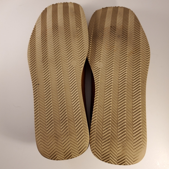 Koan Men's Leather Slip Ons - Picture 9 of 9